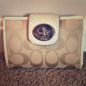 Coach wallet